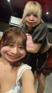 ももブログ 変顔🫣