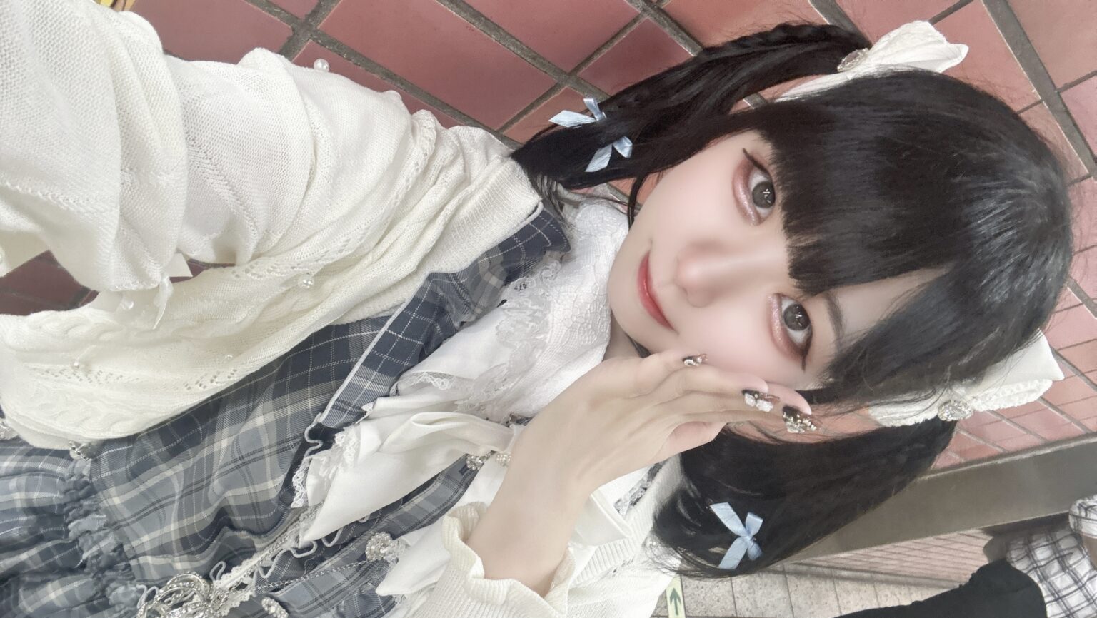ゆきのブログ 真ん中 - 逆いちゃキャバ 新橋 CLUB LOVEST ラベスト