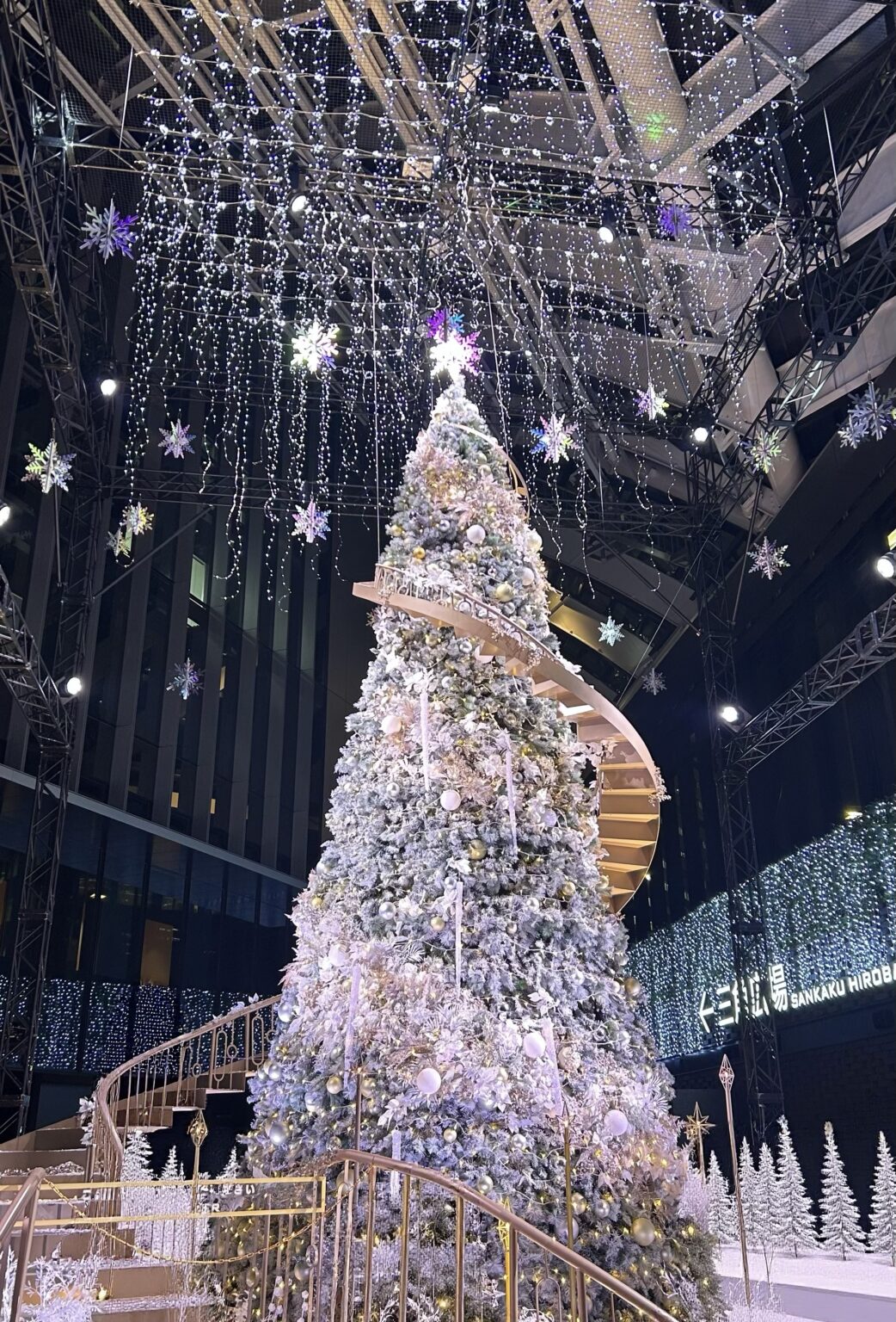 るいブログ さむ〜い❄️ - 逆いちゃキャバ 新橋 CLUB LOVEST ラベスト