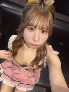 ももブログ メイド🎀