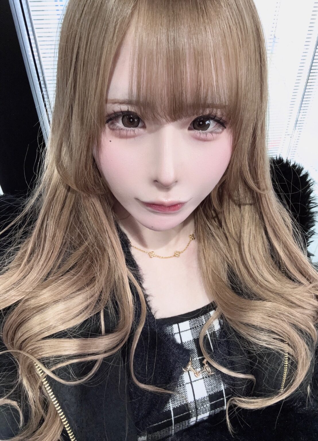 うと_img1 | 逆いちゃキャバ 新橋 CLUB LOVEST ラベスト