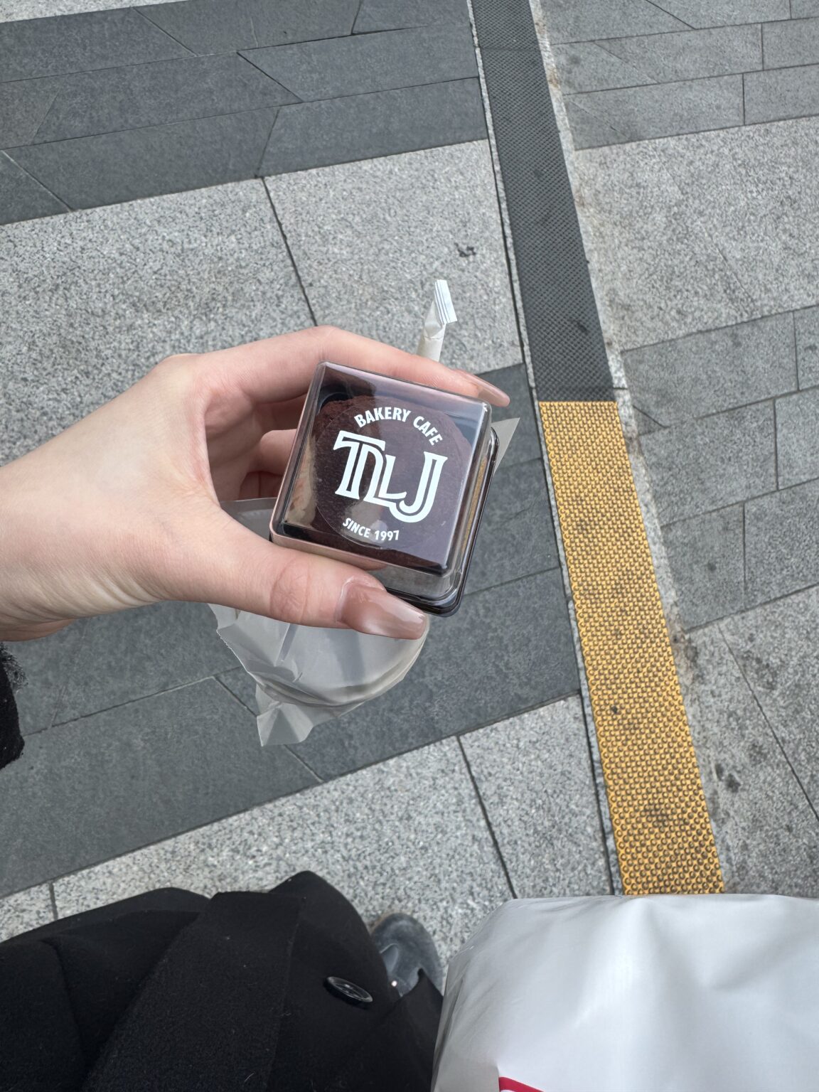 今日からワイシャツ❣️ - 逆いちゃキャバ 新橋 CLUB LOVEST ラベスト